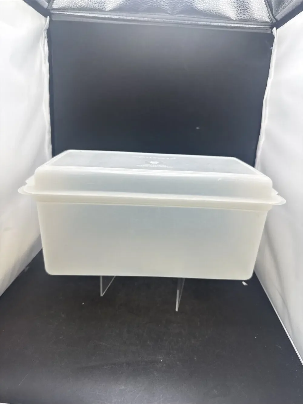 Vintage Tupperware Loaf Cake Keeper Bread Storage Container Lid 172-5 USA